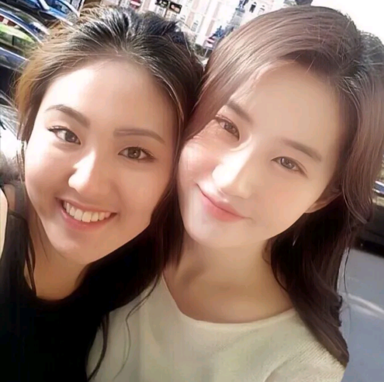 刘亦菲与路人合影,你怎么看#养眼美女# #娱乐最前沿