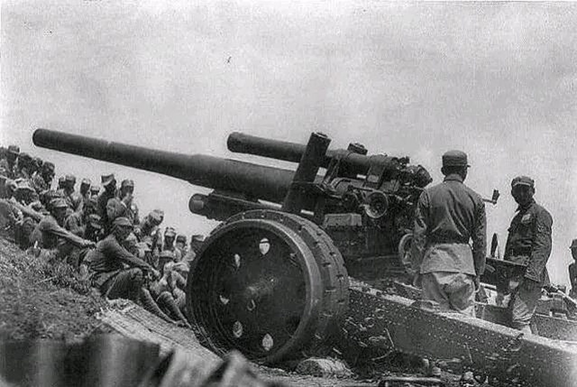 德国210毫米榴弹炮图片