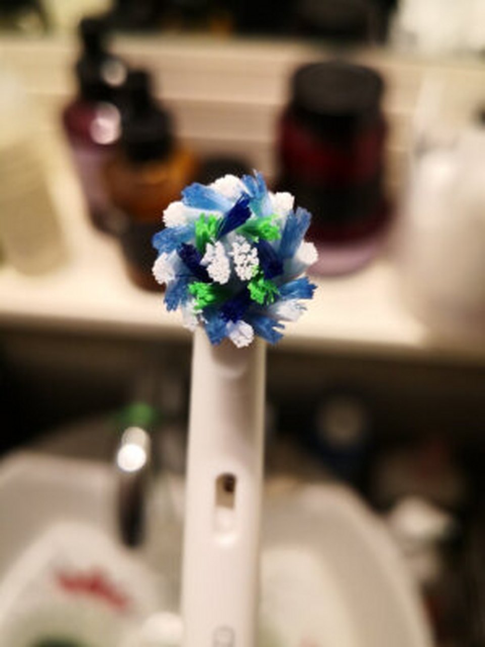 飞利浦hx6630对比欧乐bp4000,欧乐bp4000和2000区别  欧乐bp4000也还