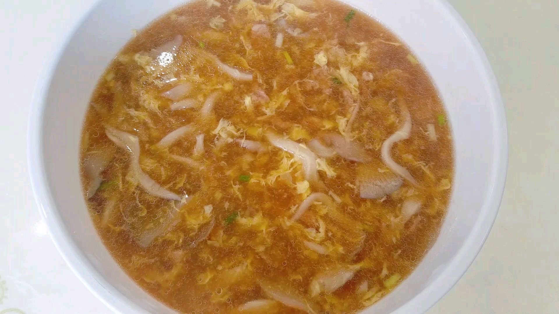 好喝又营养的家常美食平菇鸡蛋瘦肉汤这样做太美味了
