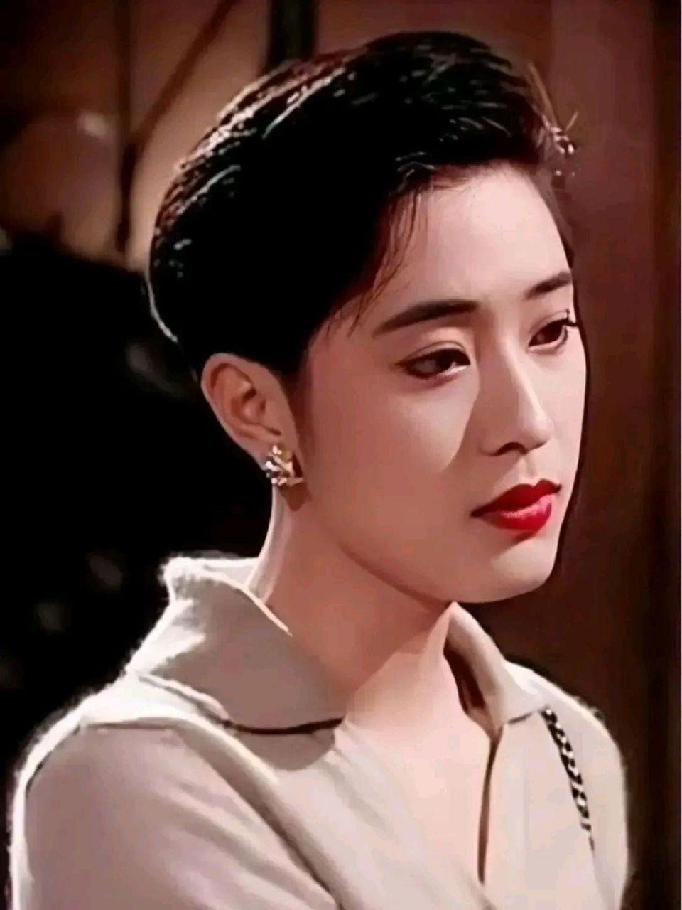 被骗的人财两空的女星陈法蓉,恋爱脑被骗走10亿  陈法蓉就是小说中的