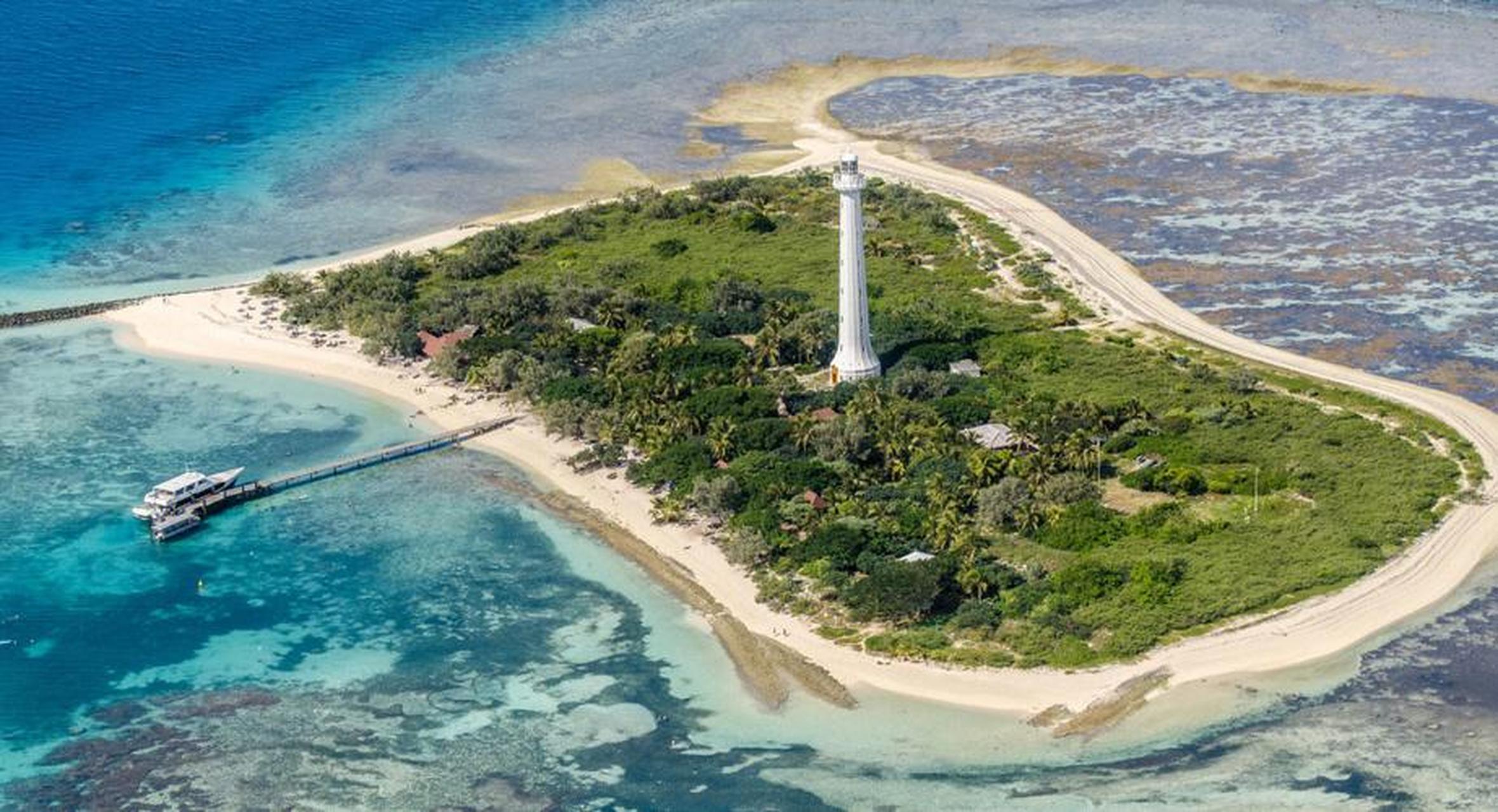 太平洋西南部的新喀里多尼亚岛,是南太平洋最大的岛屿之一.