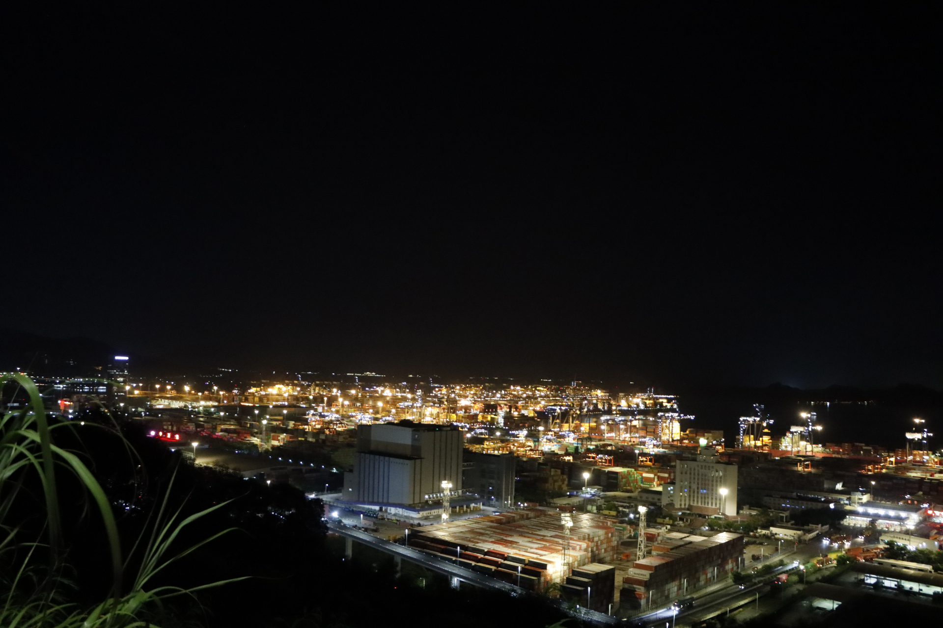盐田港夜景图片