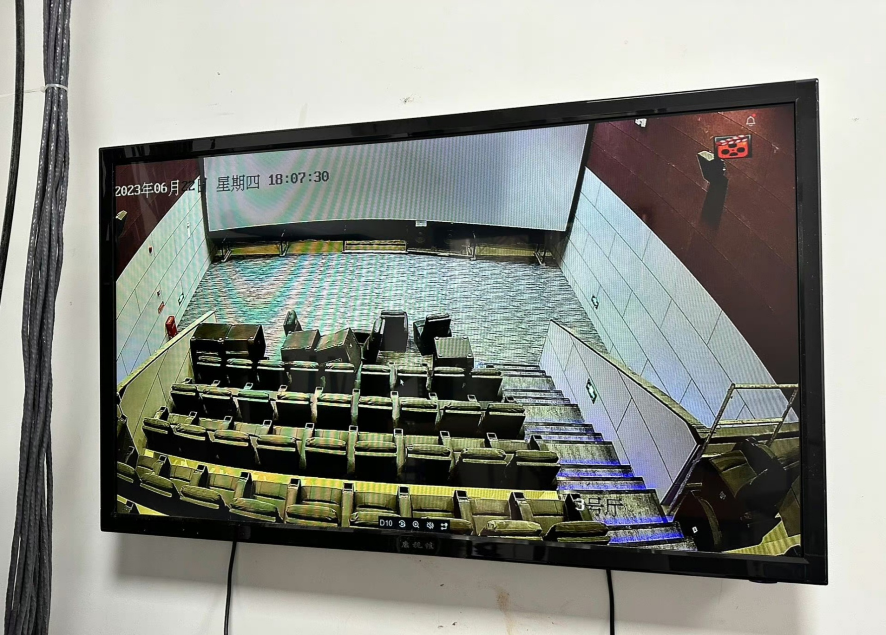 电影院的监控能有多清晰.