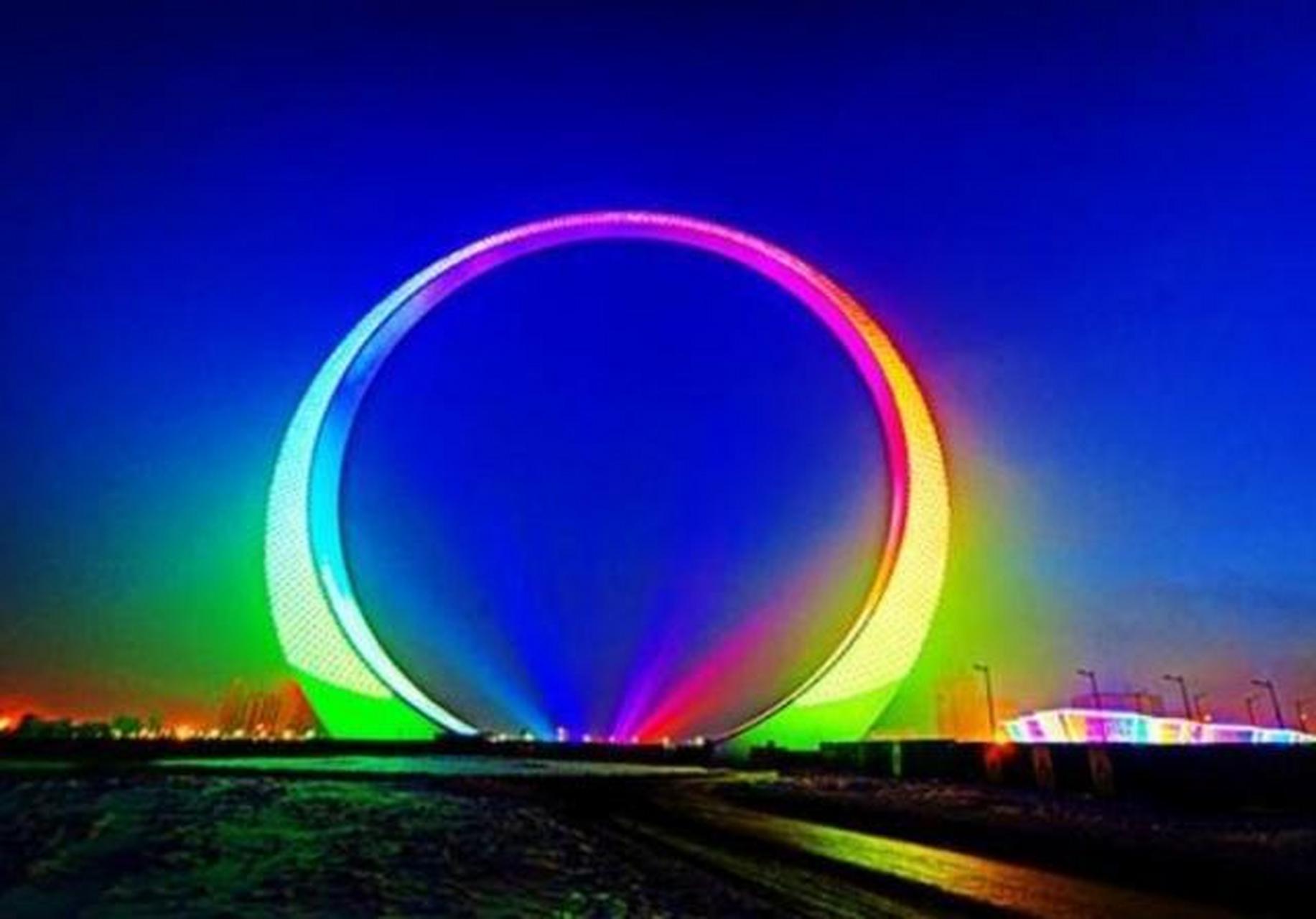 辽宁省抚顺市"生命之环",投资超过一个亿, 装有一万多只led灯,用电量