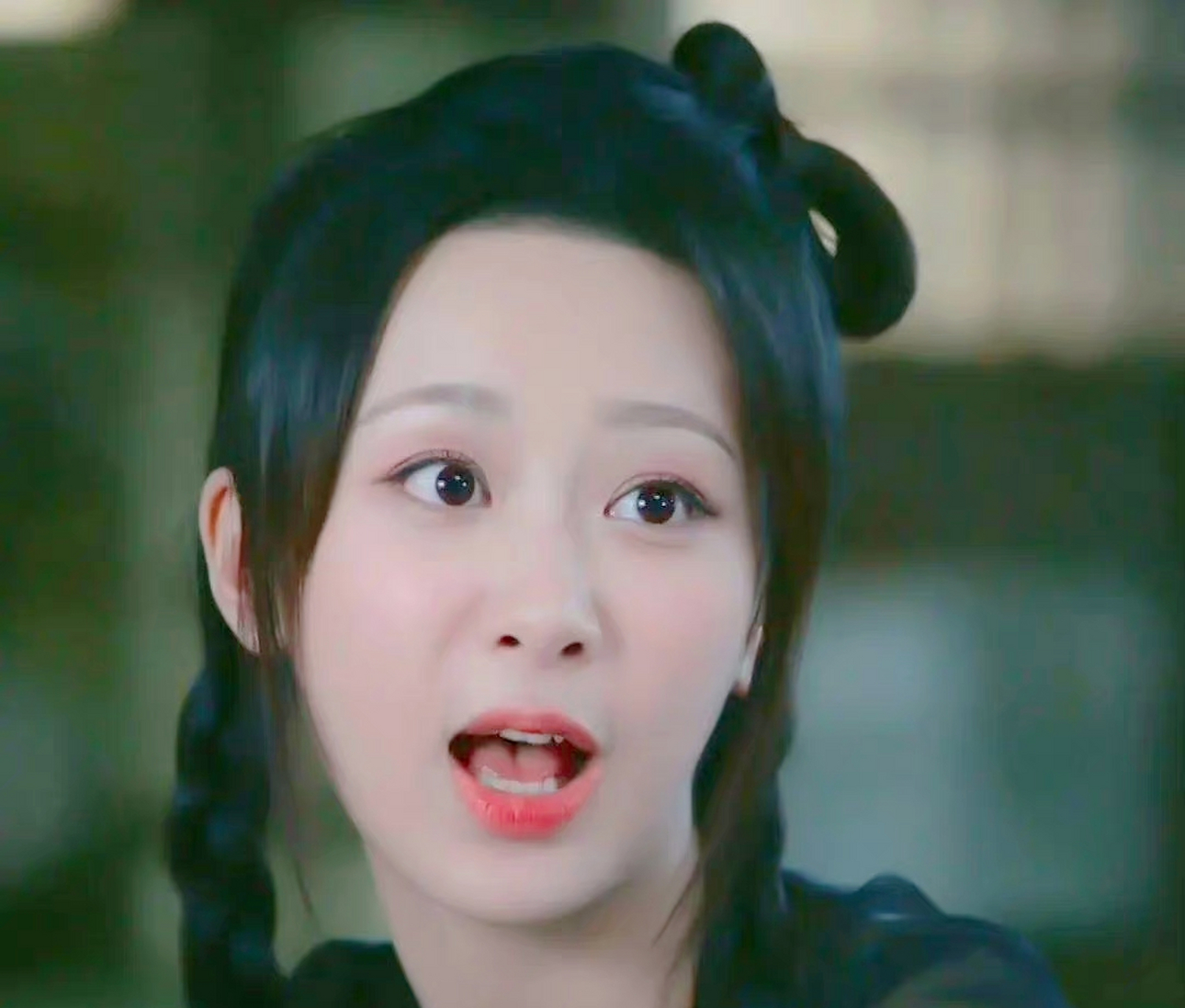 杨紫心形舌头撞脸旺仔,这也太可爱了吧 #杨紫心形舌头撞脸旺仔