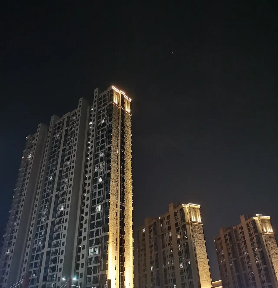 emo夜景