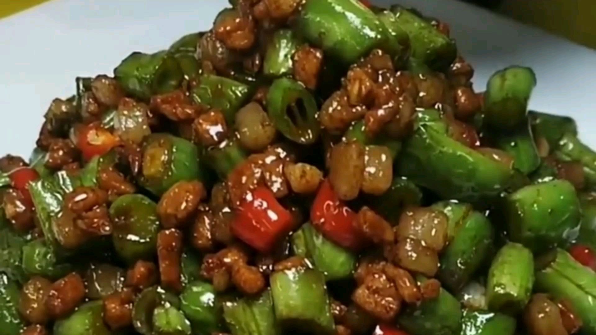 家常“豆角炒肉末”拌面拌饭都好吃,我家一周吃五次,太香了