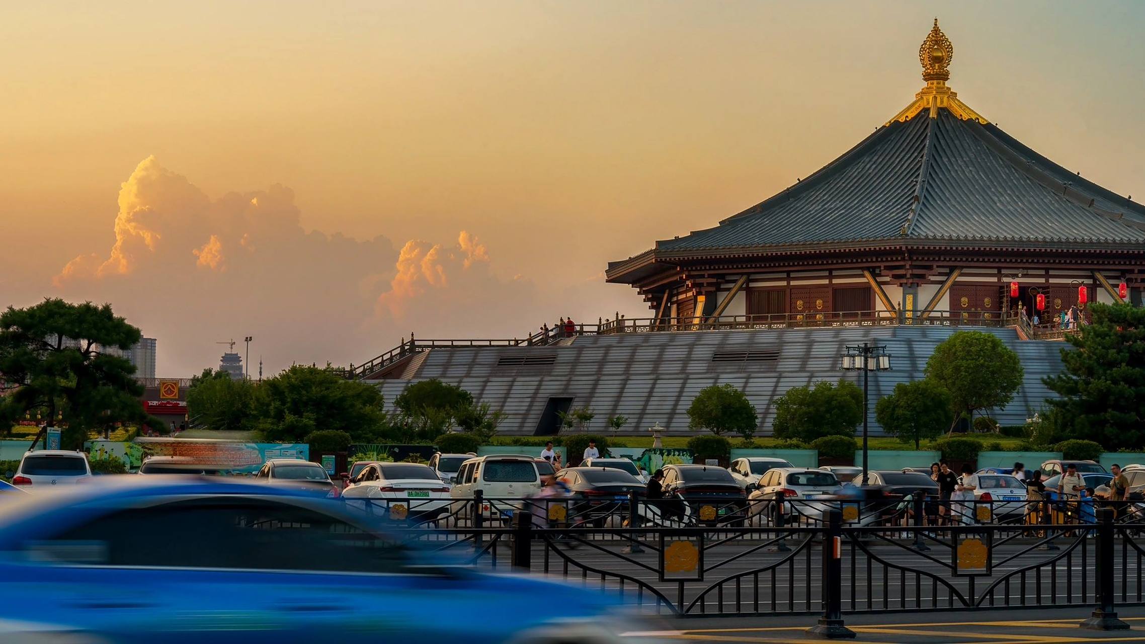 在洛阳的第一次拍照, 就遇到这么美的云