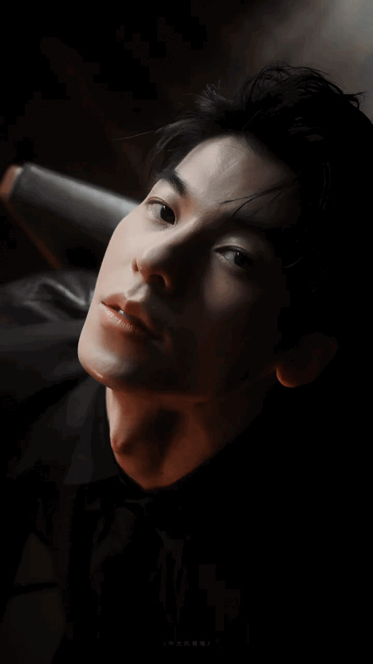 他是台湾男演员在内地除了赵又廷和再次翻红言承旭之外,他应该是年轻