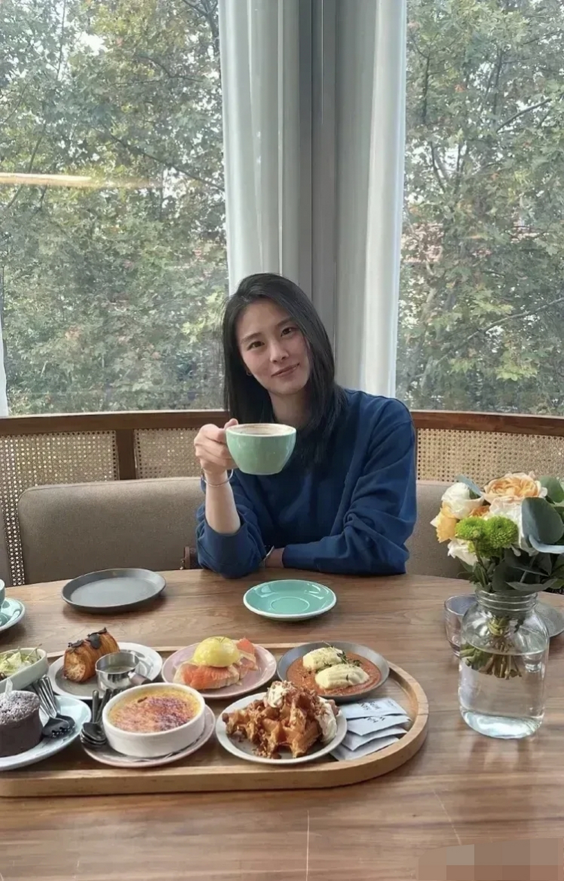 小思雨个人资料图片