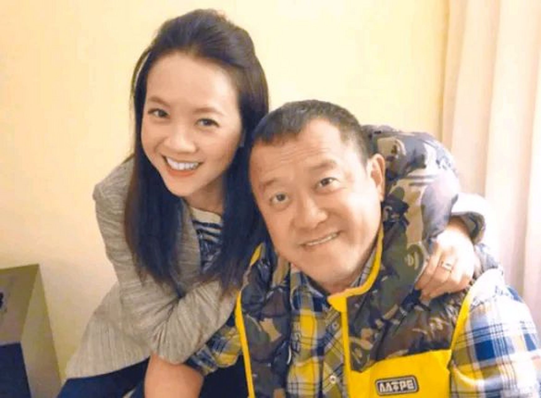 新婚之夜,王美华洗完澡后,却发现曾志伟不见了,直到三天之后才回来