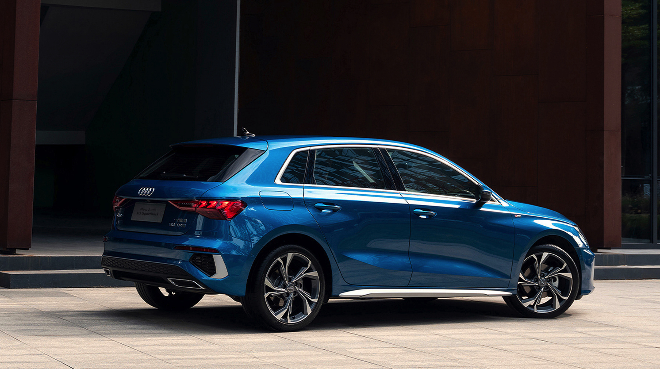 图1-3:2024款奥迪a3,20.31-25.31万元 图4-6:2024款奥迪a4l,32.18-40.