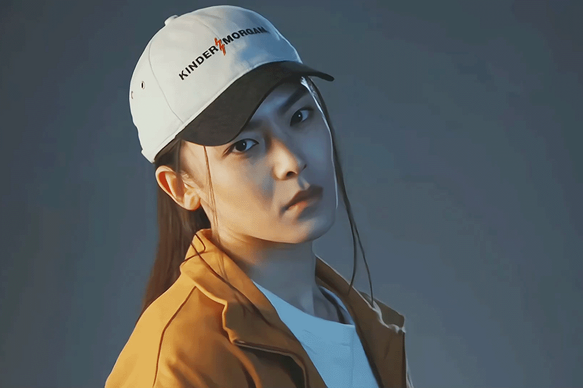 侯明昊在电视剧《异人之下》里面饰演王也,他中