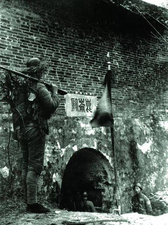 抗日王牌第五军:中国最早的一支装甲部队,被誉为"铁马雄师"