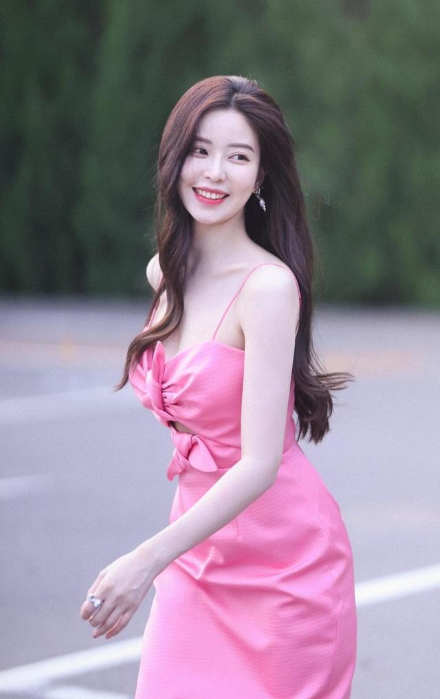 美女明星温心写真美图,如花美貌,天姿国色