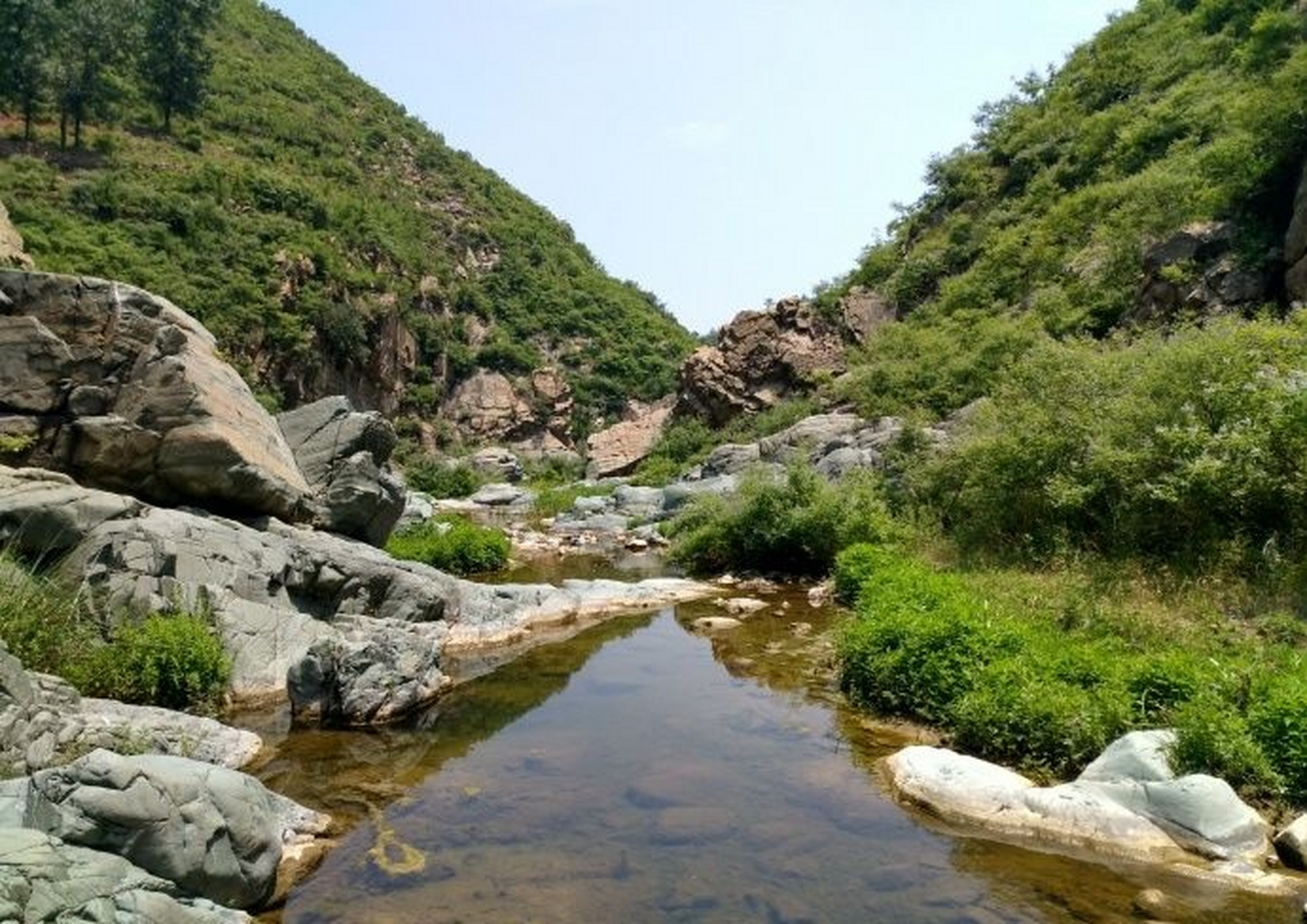 一个清凉的日子钓鱼是不错的选择,河南嵩县大坪乡就有一个这样的地方