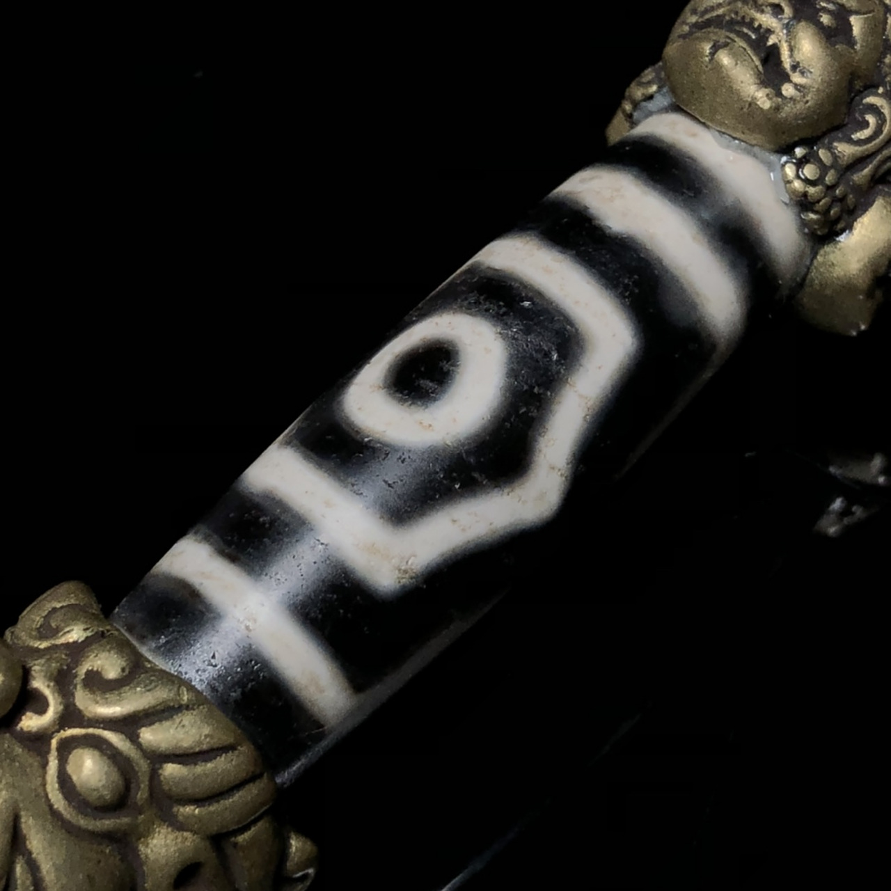 藏区回流老料高油包浆三眼天珠金刚杵 尺寸:149*26毫米 重量138.