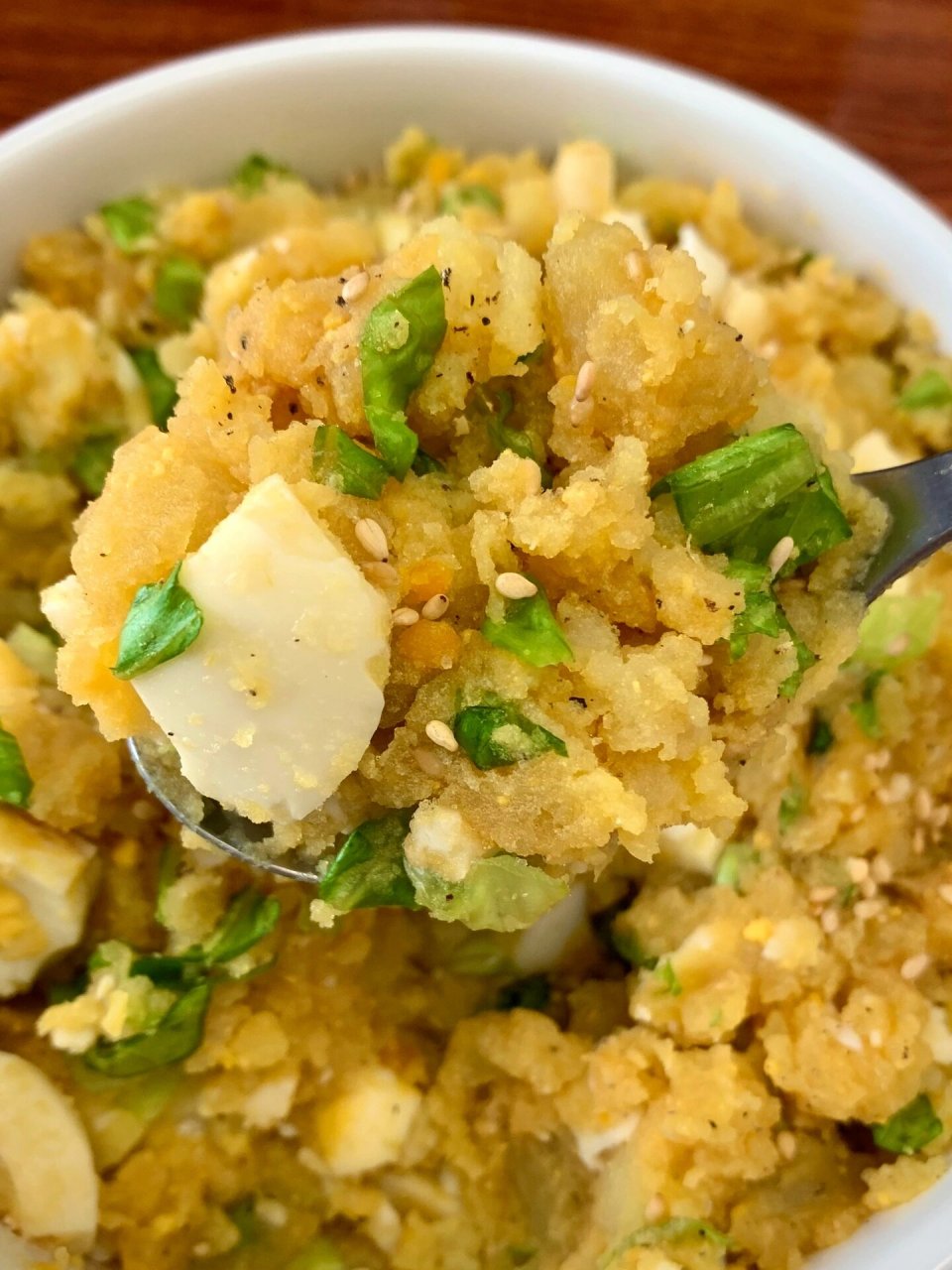 分享道鸡蛋土豆泥拌生菜!太太香太好吃了!土豆泥拌上鸡蛋,奶香奶香的!