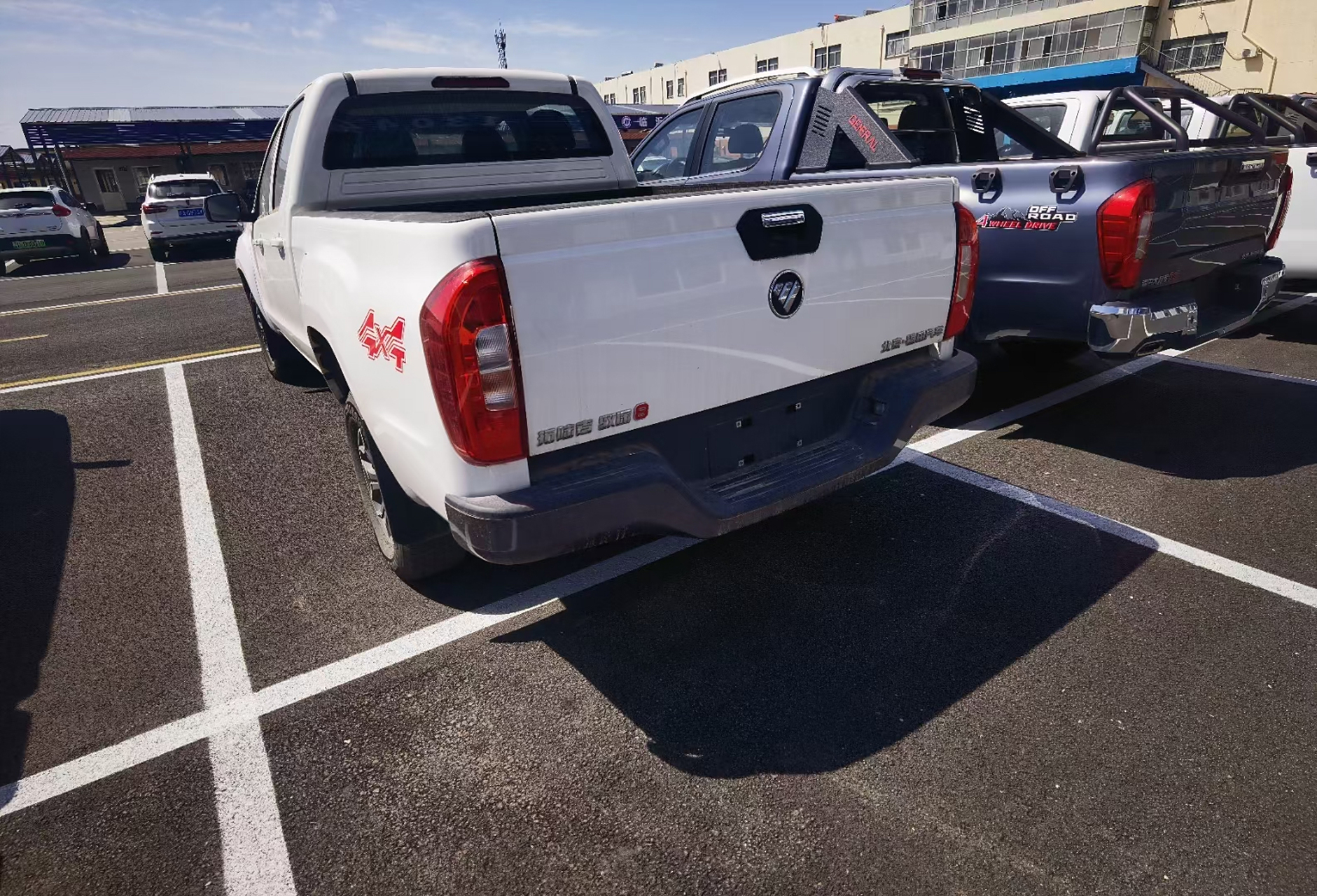 福田驭途9 1238白 小皮卡