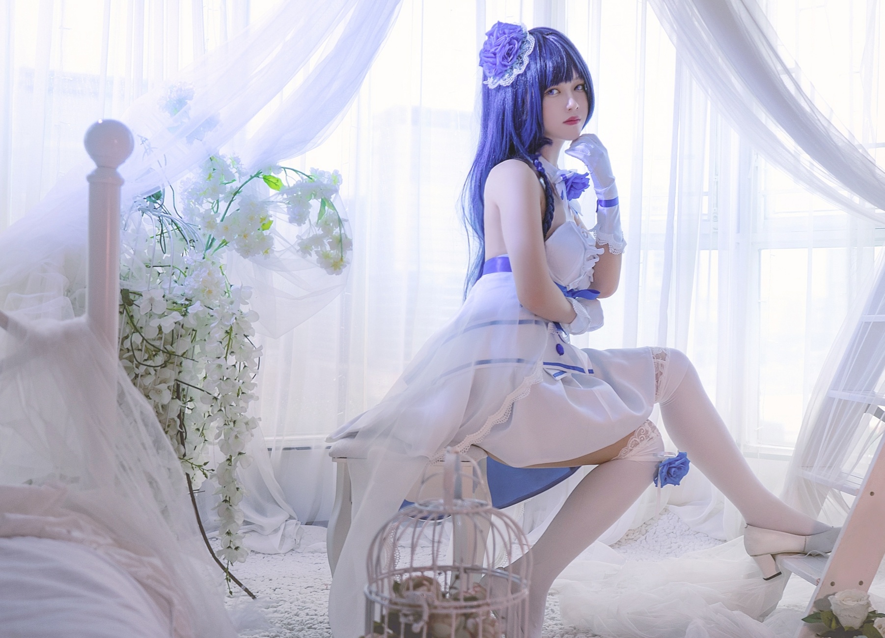 崩坏3雷电芽衣与她的"白丝"公主裙福利,别客气,喜欢就抱走她