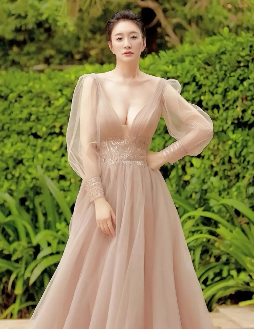 被朱亚文"玩"过的女明星:谁是最美的那一位?