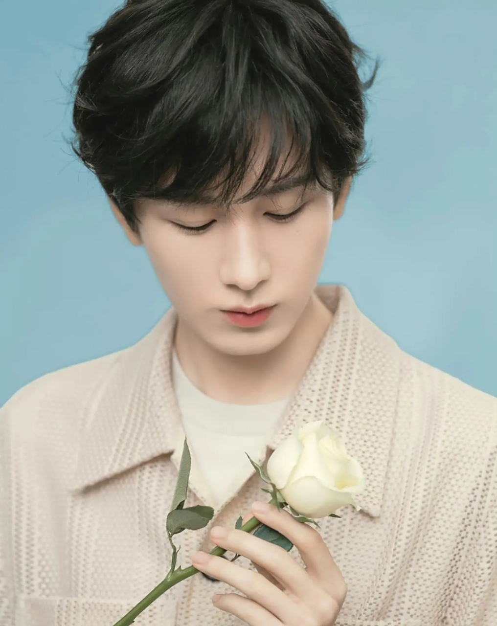 成毅真的好帅,清新俊逸,眼神清澈,阳光帅气,妥妥的青春美少年!