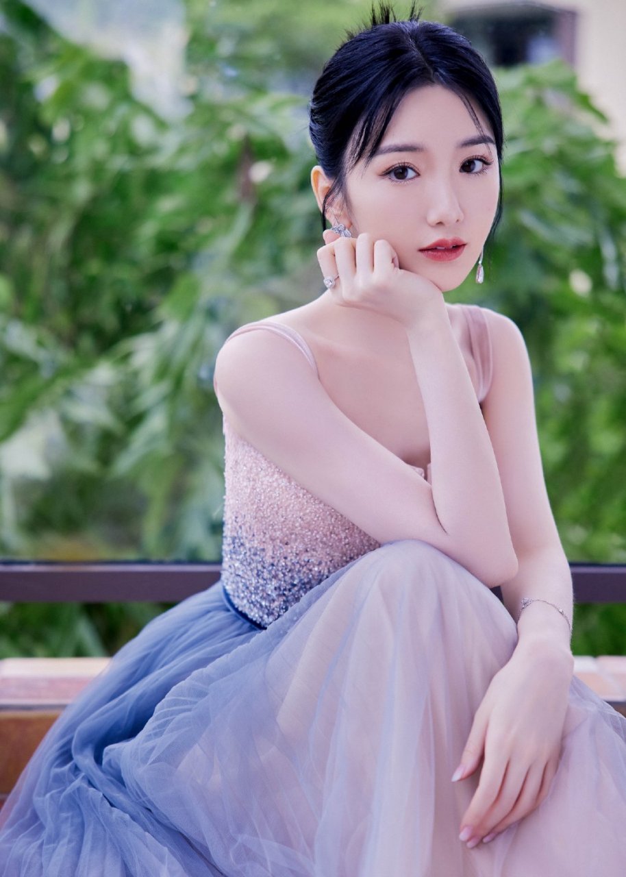 毛晓彤高清壁纸头像(五十)[色]