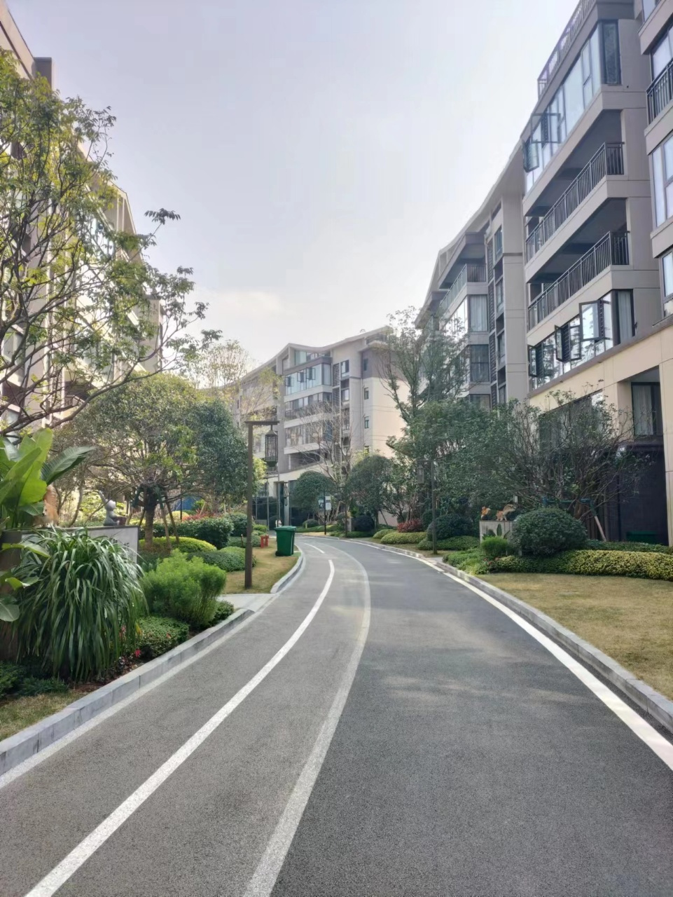 七星区 彰泰伴山云庐～ 亏本20万  产权面积98.