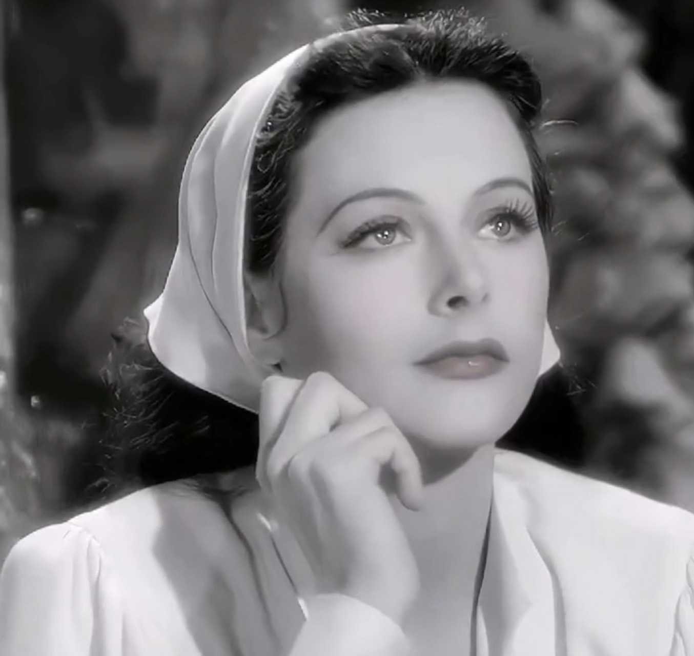 "wifi之母"海蒂拉玛  集美貌和才华于一身,她所发明的无线跳频技术,被