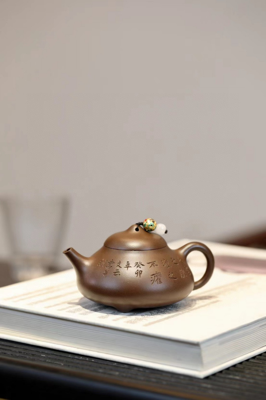 曼生横云|优质底槽清|160cc|全手  壶形态流线的独到之处,优柔曲折如