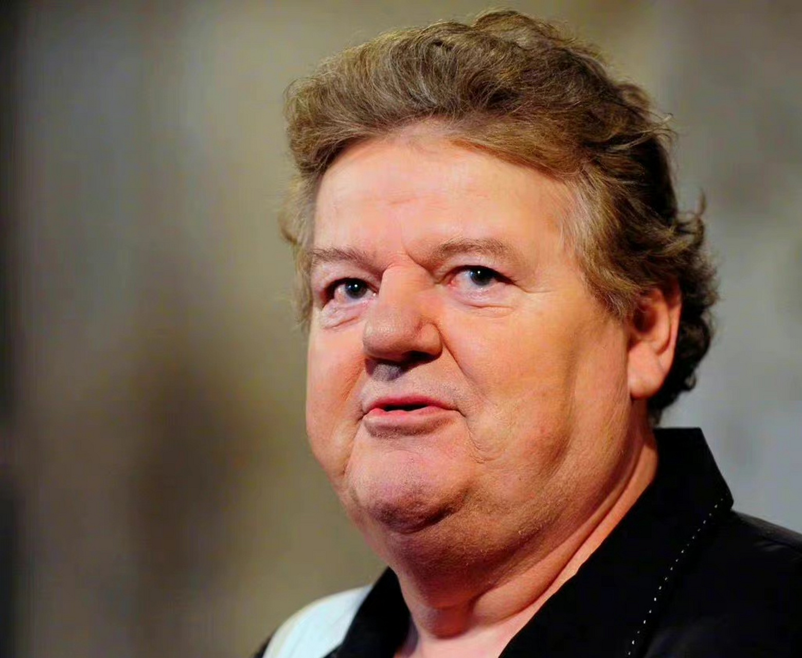 哈利波特海格扮演者去世  当时看《哈利·波特》的时候,看到鲁伯