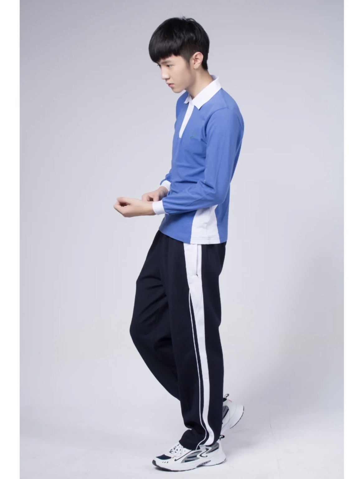 原来陈哲远做过深圳校服模特