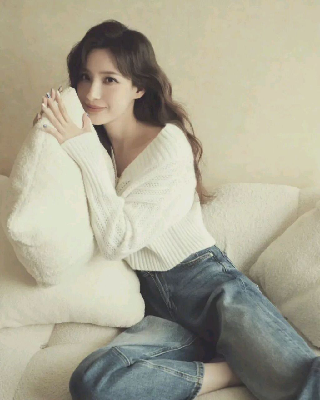 马凡舒毛衣牛仔,轻盈柔美