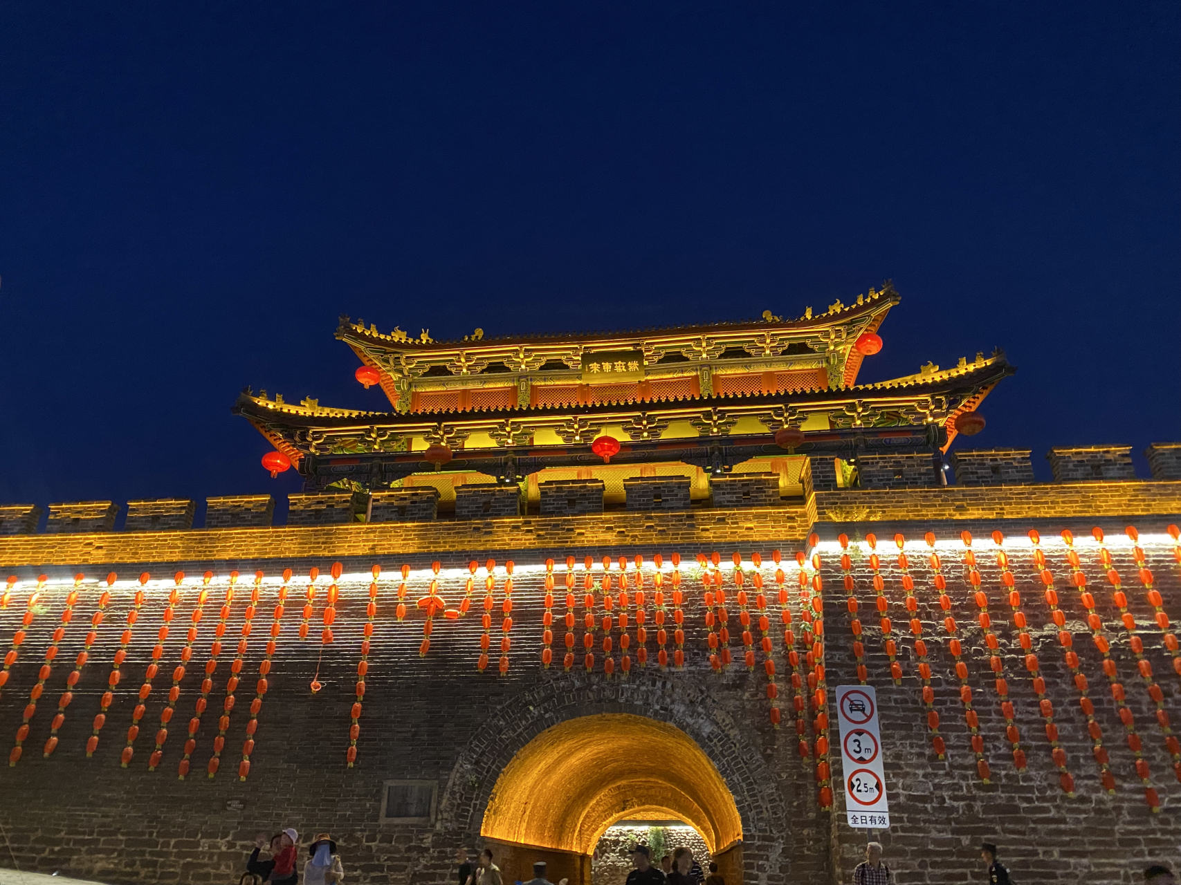 西昌游之建昌古城 "扇形城郭,十字为轴,直街曲巷" 喜欢古老的街景胜过