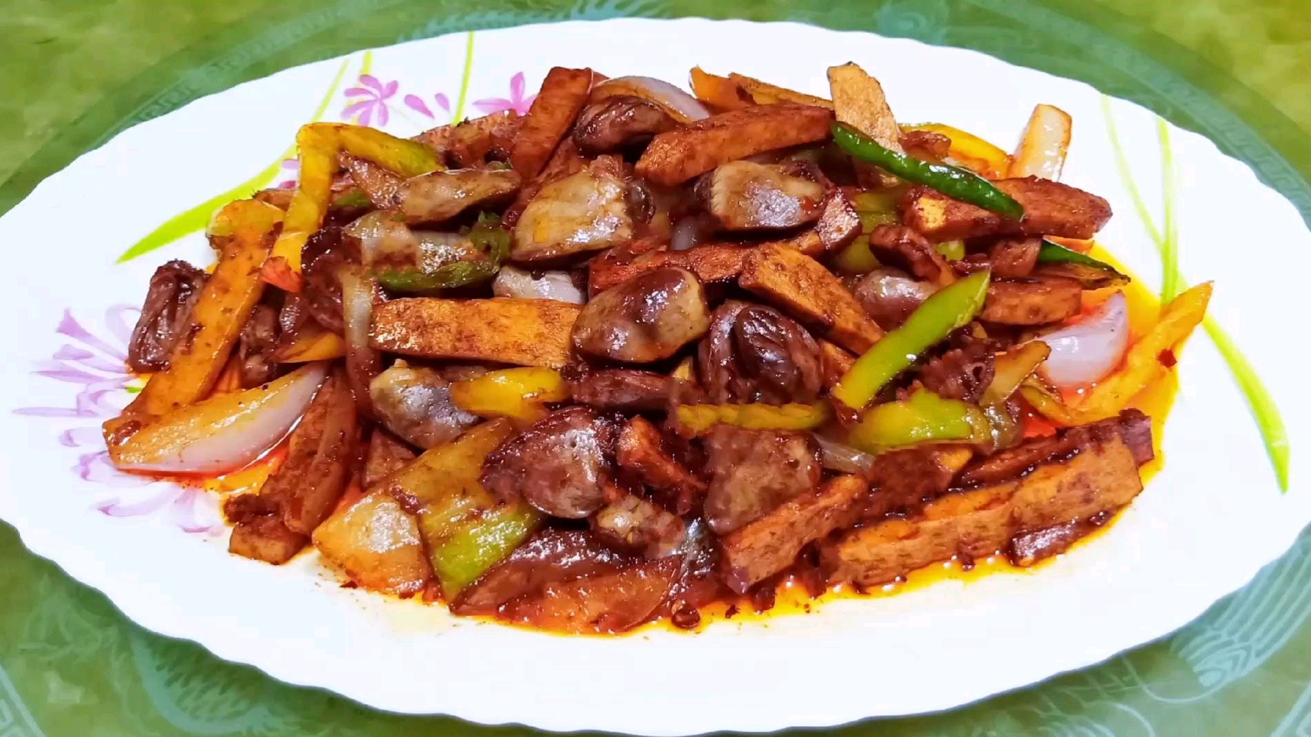 麻辣鸡心炒三样,麻辣鲜香,辣的过瘾!