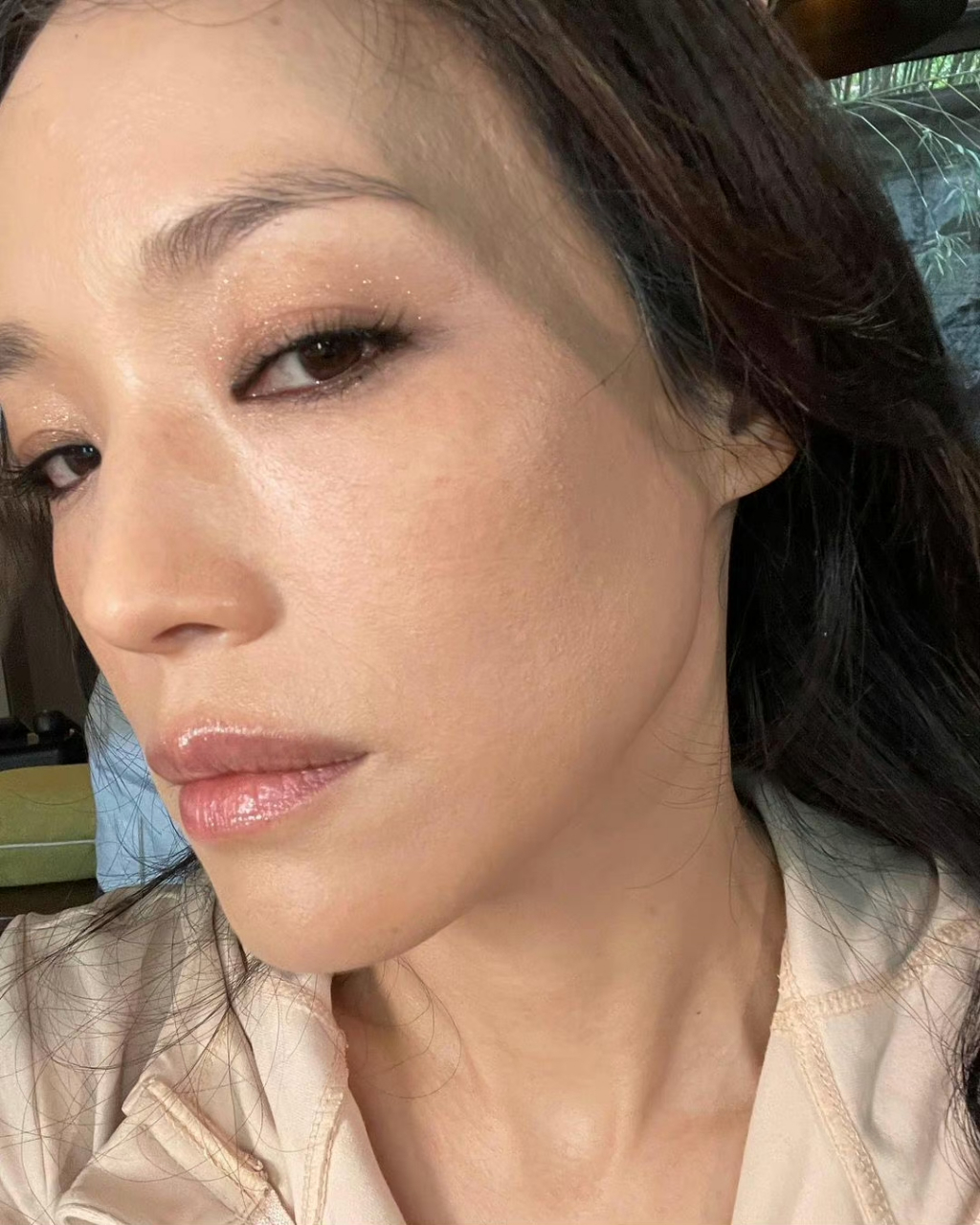 舒淇最新自拍,问女孩们都这样打阴影的吗