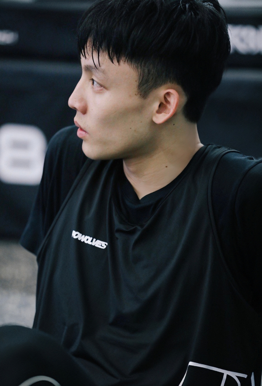 广东宏远男篮的徐杰,张昊,黄明依和青岛男篮段昂君,杨瀚森五人当选