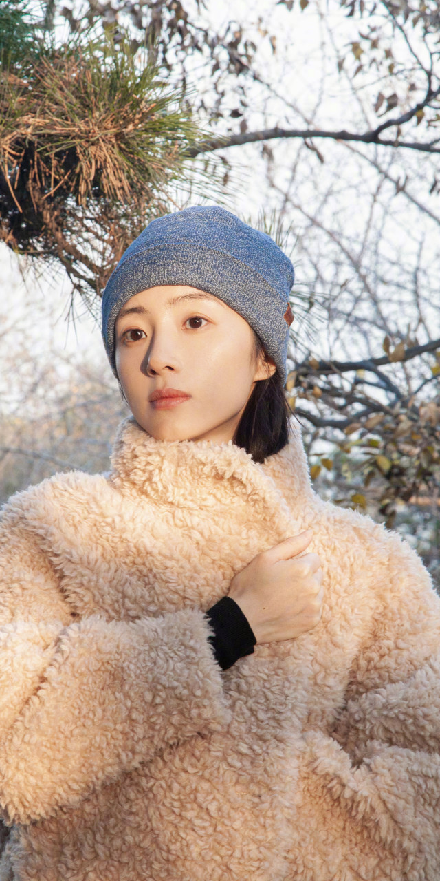 胡冰卿深秋户外写真,浪漫唯美