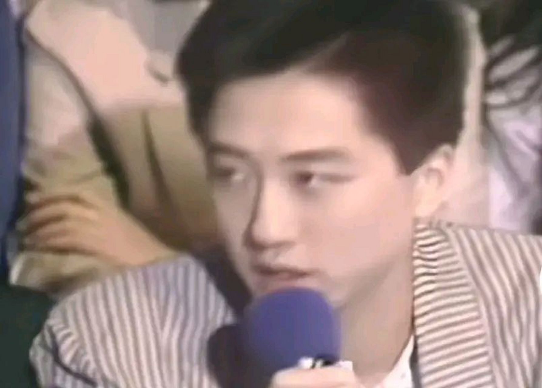 原来庾澄庆年轻时这么帅啊!据说还是一个贵公子呢!