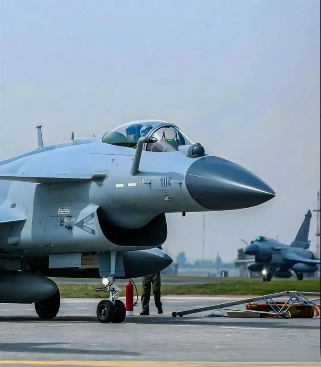 巴基斯坦空军对歼-10c战斗机赞不绝口!