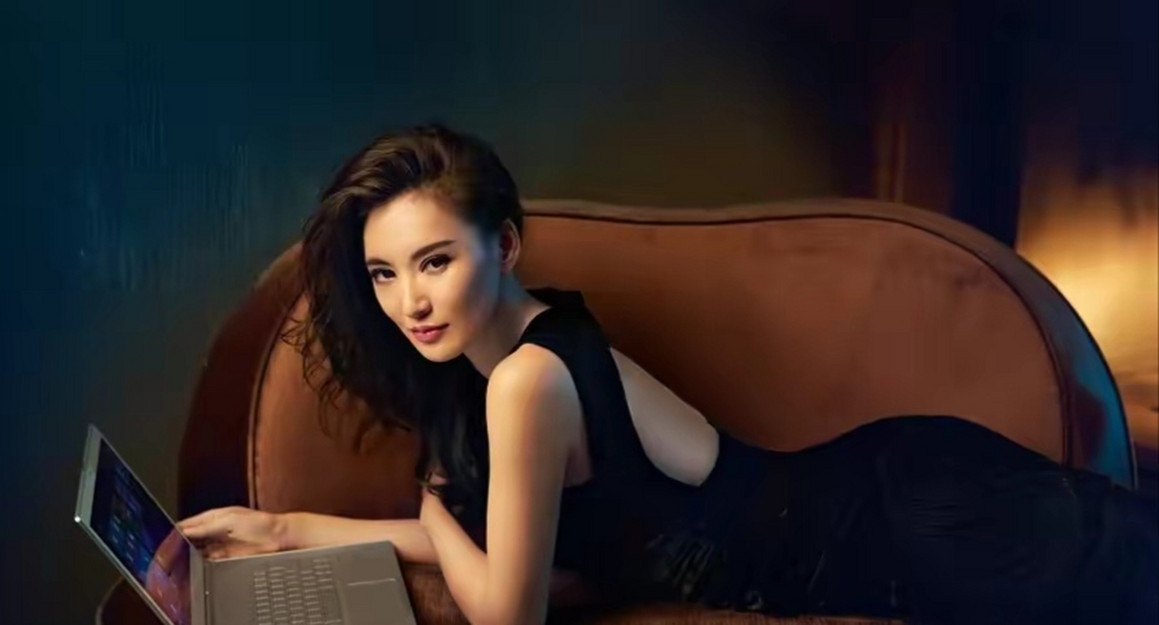 是一部根据王朔的同名小说改编的电影,由刘奋斗导演,廖凡,莫小棋