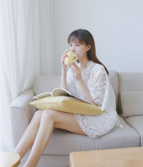 还记得《小时代》里的kitty吗?她现在长这样