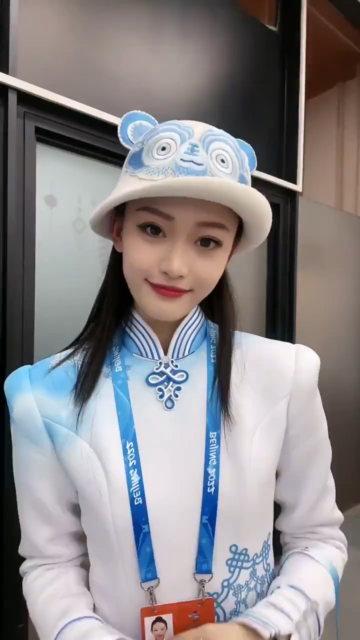 开幕式举牌小姐姐合集来了!颜值天花板 !-度小视