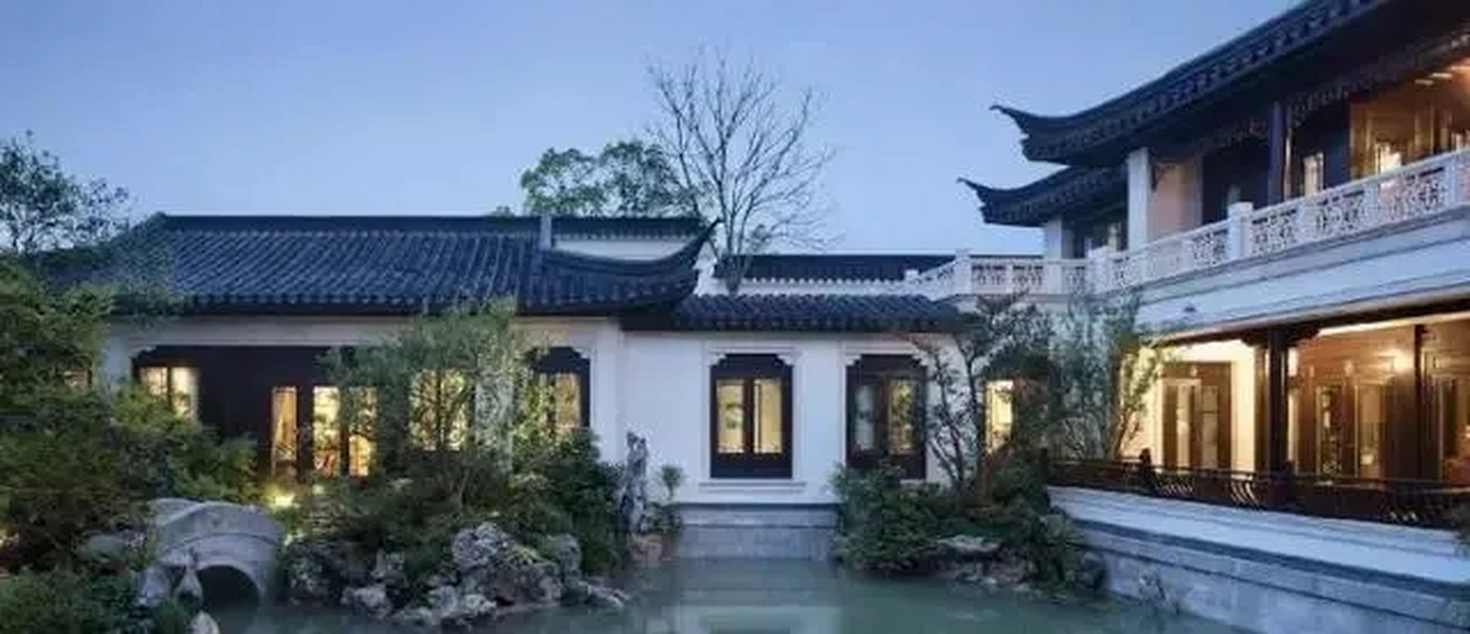 藏在西湖群山里的中式别墅 西湖之江板块龙坞茶镇的核心区,杭州首屈一