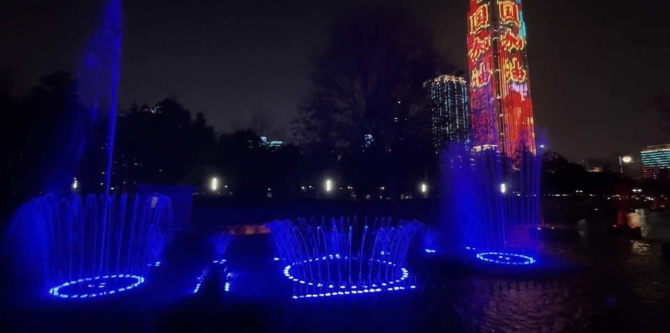 音乐喷泉厂家#音乐喷泉施工厂家# 旱地喷泉有哪些优点?