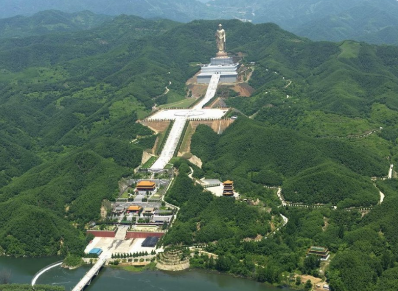 208米高的大佛,被称为"天下第一大佛",你想去看看吗
