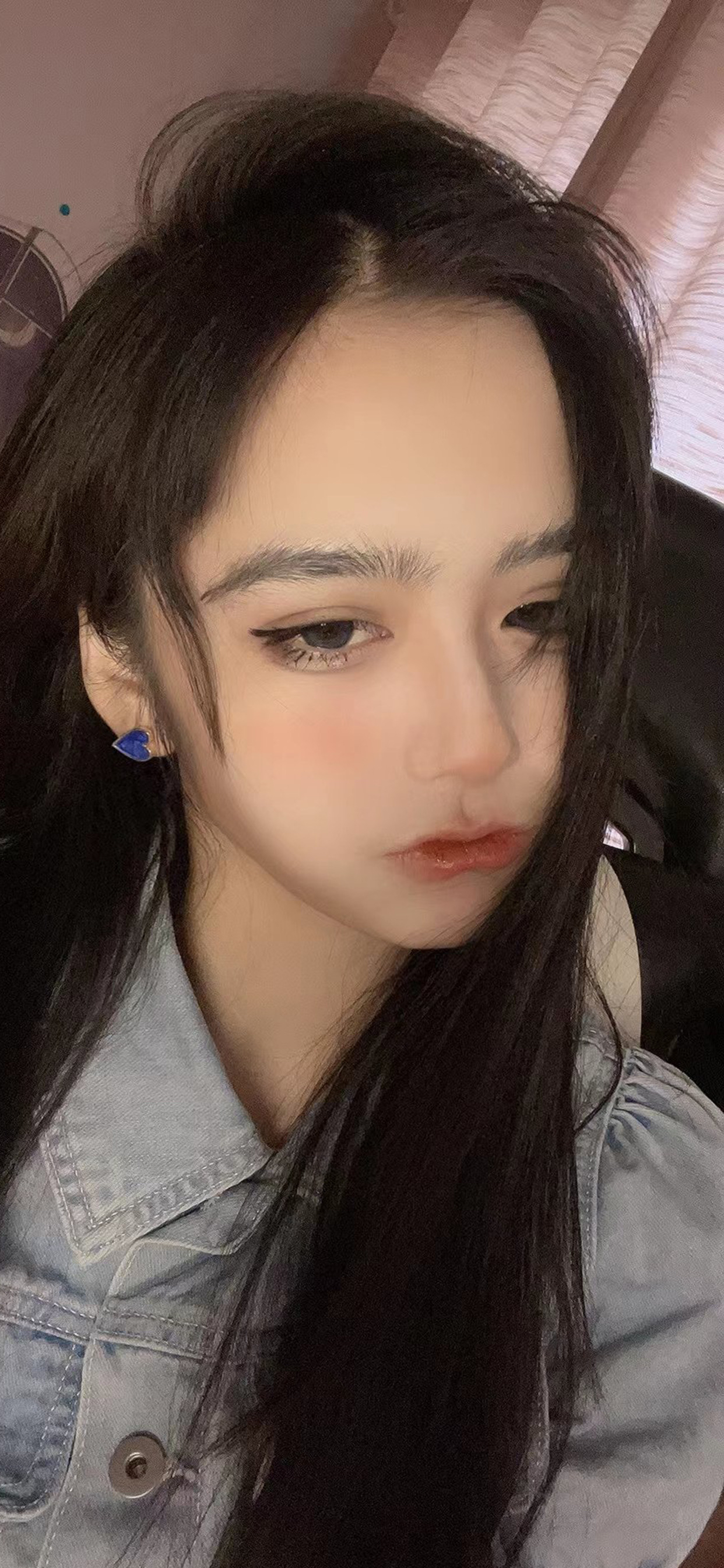 网红安妮落泪回应退网!