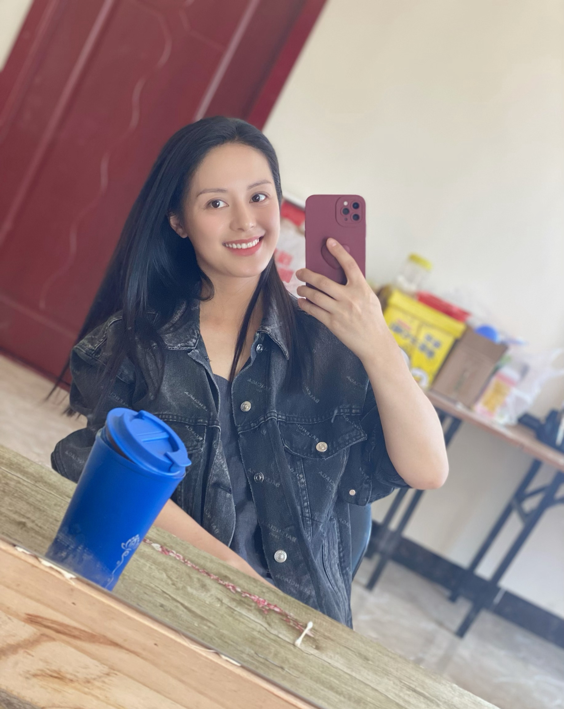 美女王力可为啥她就是不火呢?