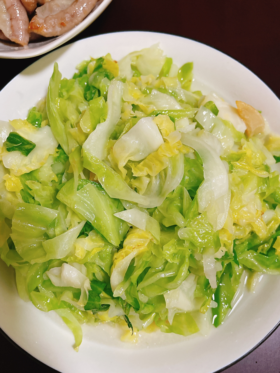 潮汕家常菜 白灼粉肠 白灼猪肉 清炒包心菜 番茄煮带鱼 家常做法简单